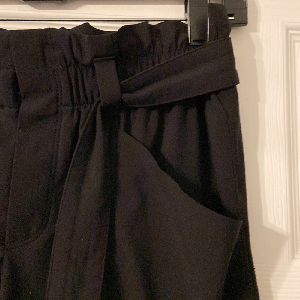Athleta Women Pants size 4  inseam 28” excellent condition - Picture 3 of 12